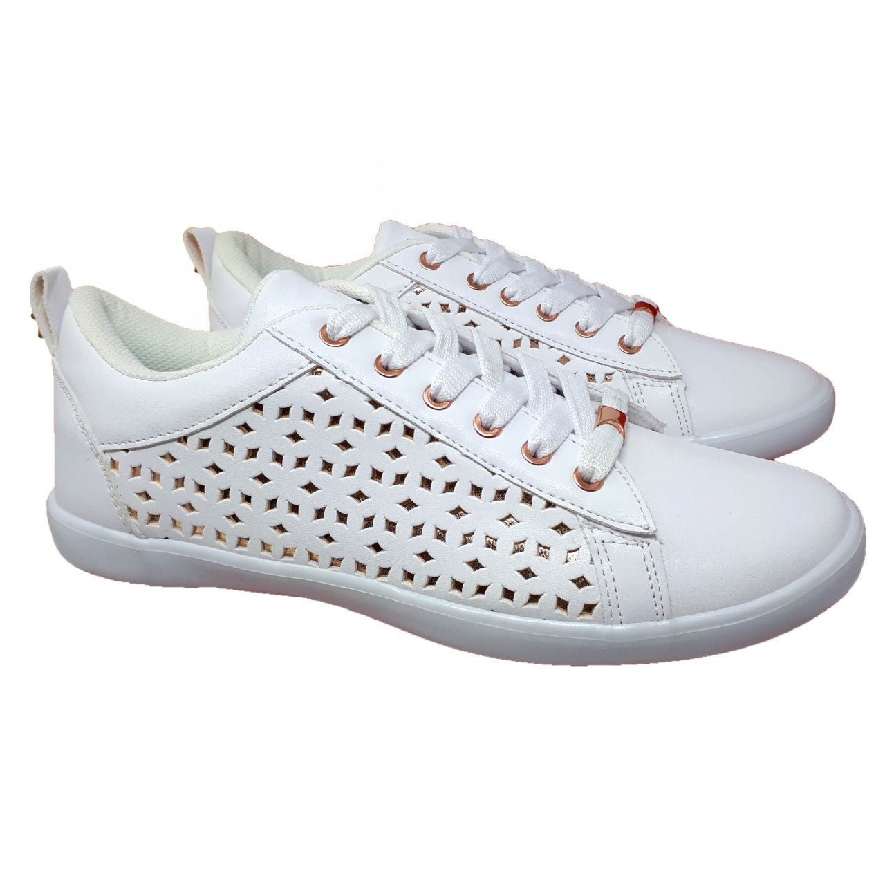 Tenis Blancos marca Capa de Ozono para Mujer-TodoenunLugar-sku: 806180