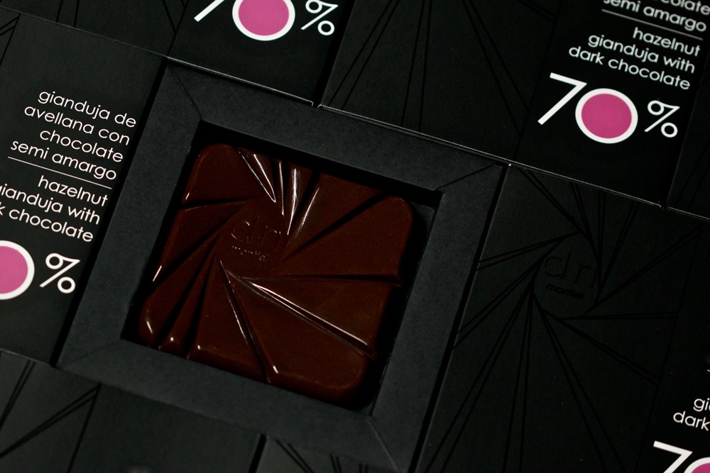 TABLETA GIANDUJA DE AVELLANAS CON CHOCOLATE 70%