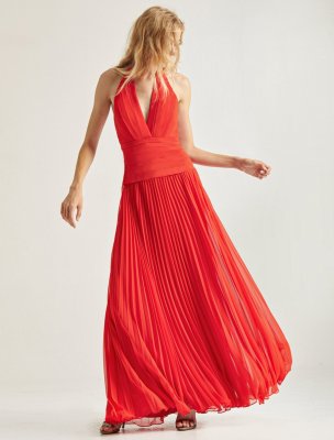PLEATED GEORGETTE GOWN PLEATED GEORGETTE GOWN
