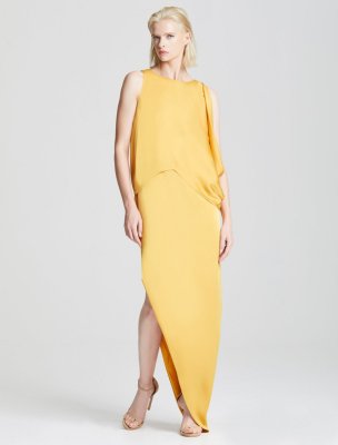 DRAMATIC DRAPE GOWN DRAMATIC DRAPE GOWN