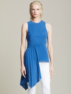 ASYMMETRIC PLEATED TOP ASYMMETRIC PLEATED TOP
