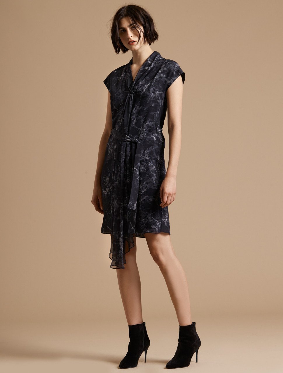 CAP SLEEVE DRAPED NECK PRINTED SILK DRESS CAP SLEEVE DRAPED NECK PRINTED SILK DRESS