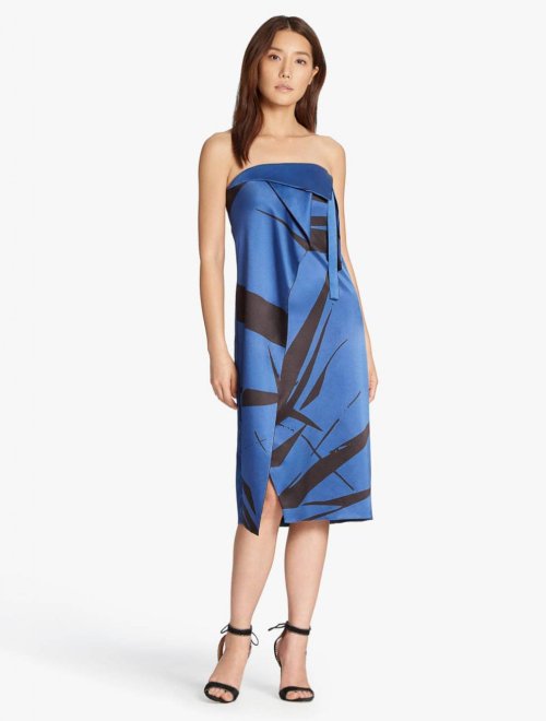 VESTIDO STRAPLESS ESTAMPADO SATÍN