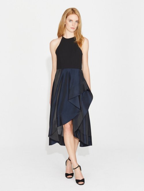 VESTIDO CON FALDA VOLANTE