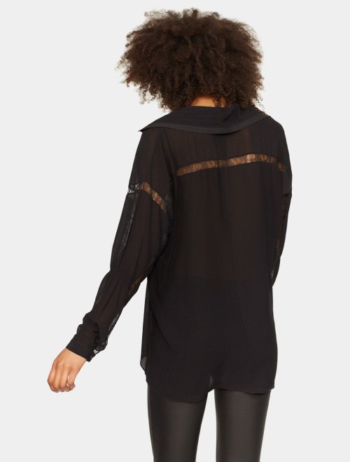 LONG SLEEVE BUTTON DOWN SHIRT WITH TAPING DETAIL