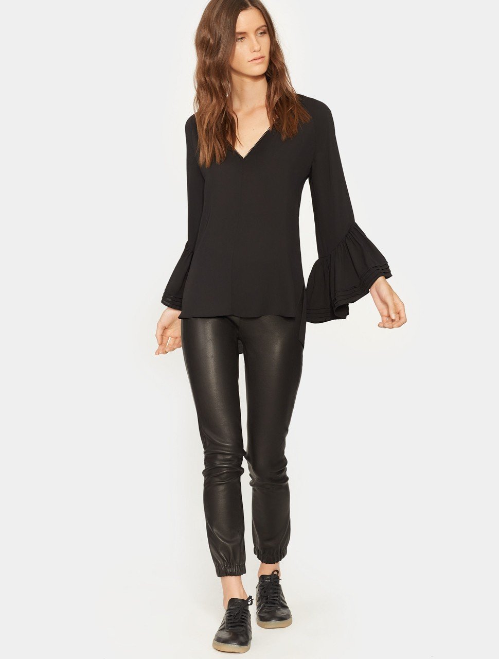 LONG SLEEVE V NECK RUCHED TOP LONG SLEEVE V NECK RUCHED TOP