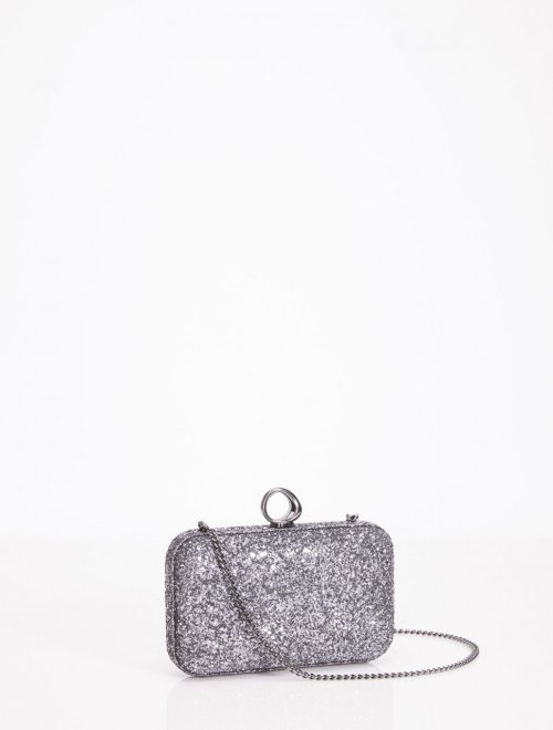 BOLSA OVALADA CON DETALLES