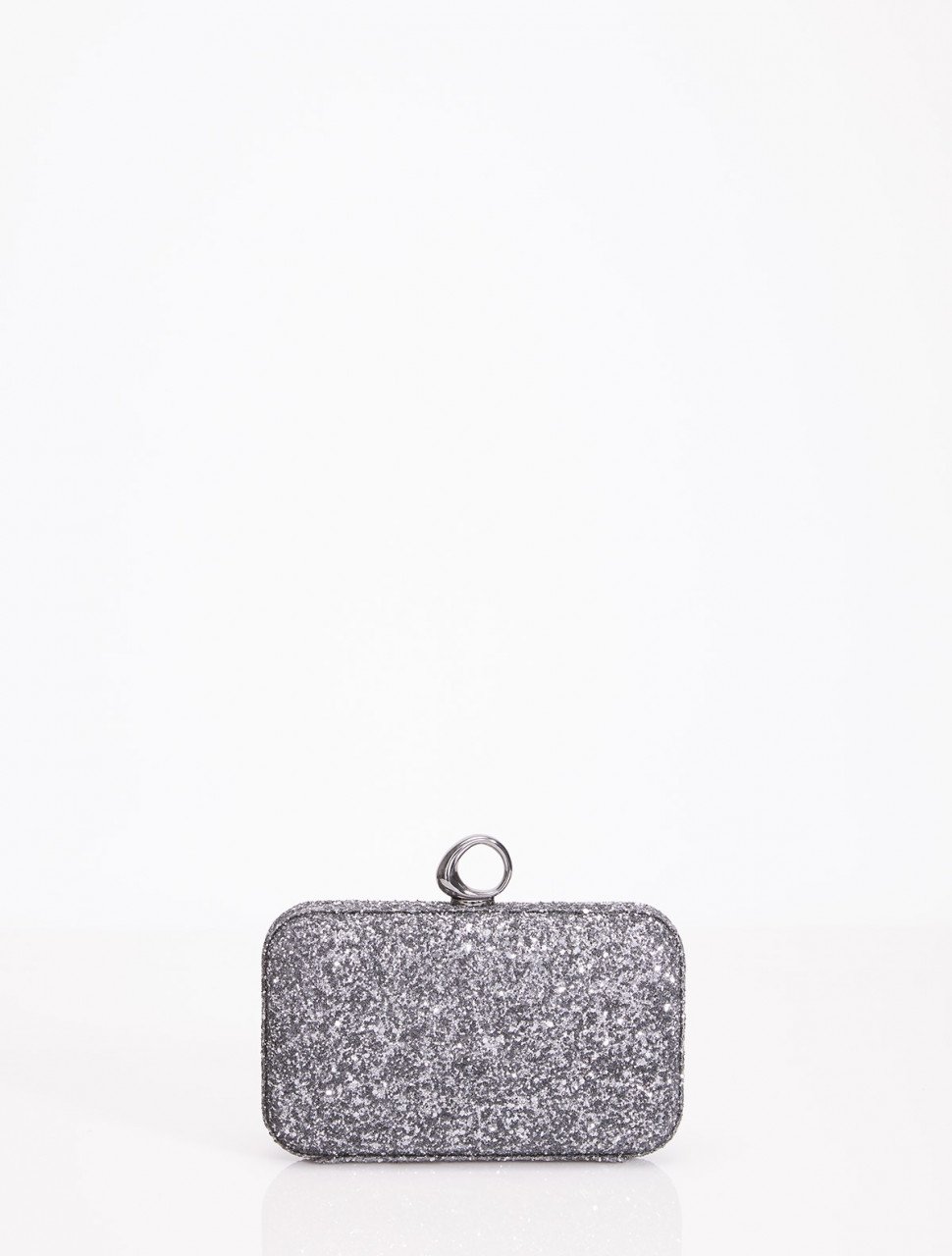 BOLSA OVALADA CON DETALLES BOLSA OVALADA CON DETALLES