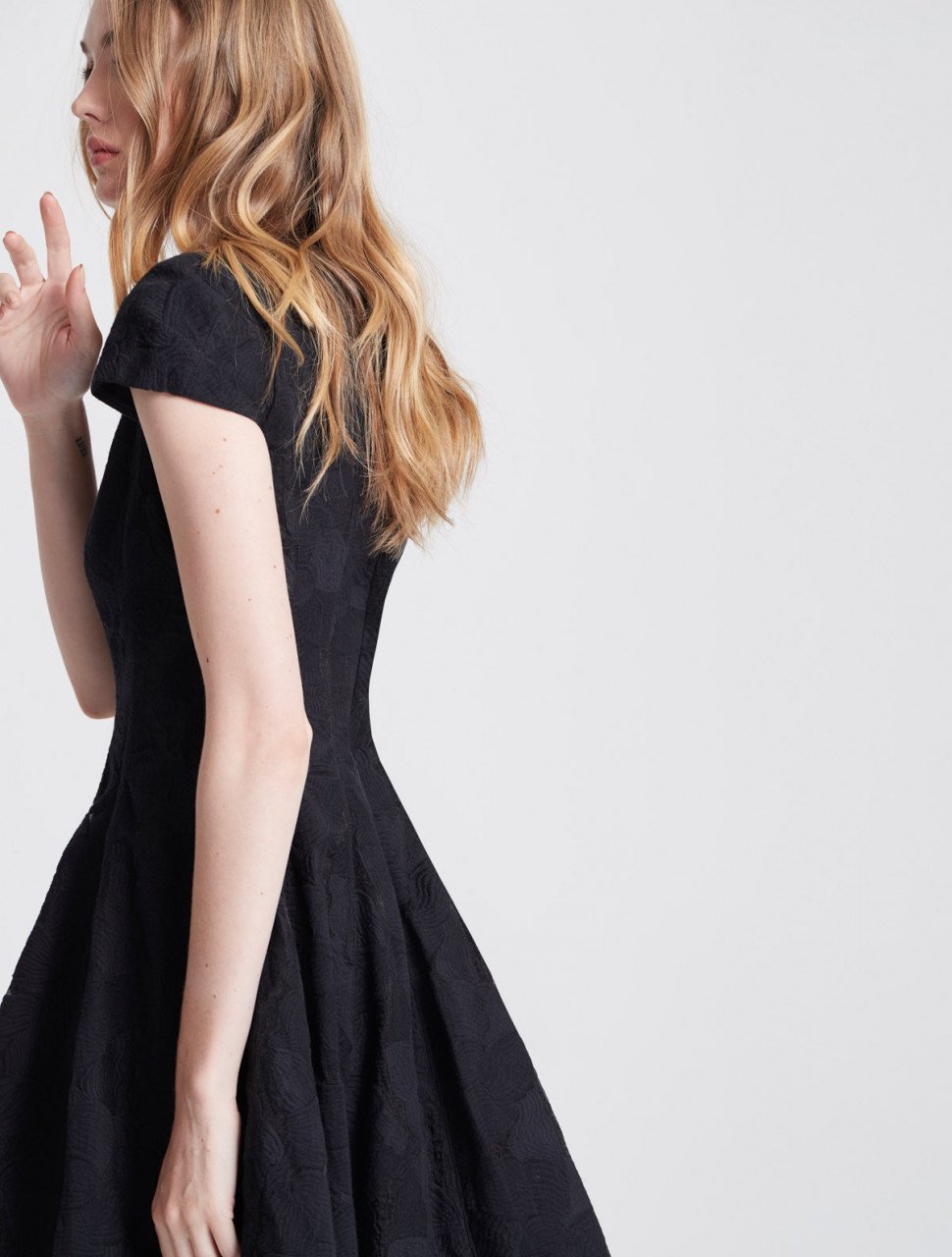 CAP SLEEVE NOTCH NECK JACQUARD DRESS CAP SLEEVE NOTCH NECK JACQUARD DRESS