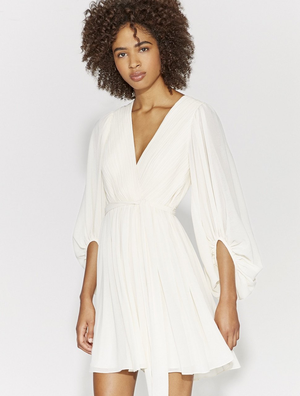 VESTIDO GEORGETTE DETALLE PLISADO VESTIDO GEORGETTE DETALLE PLISADO