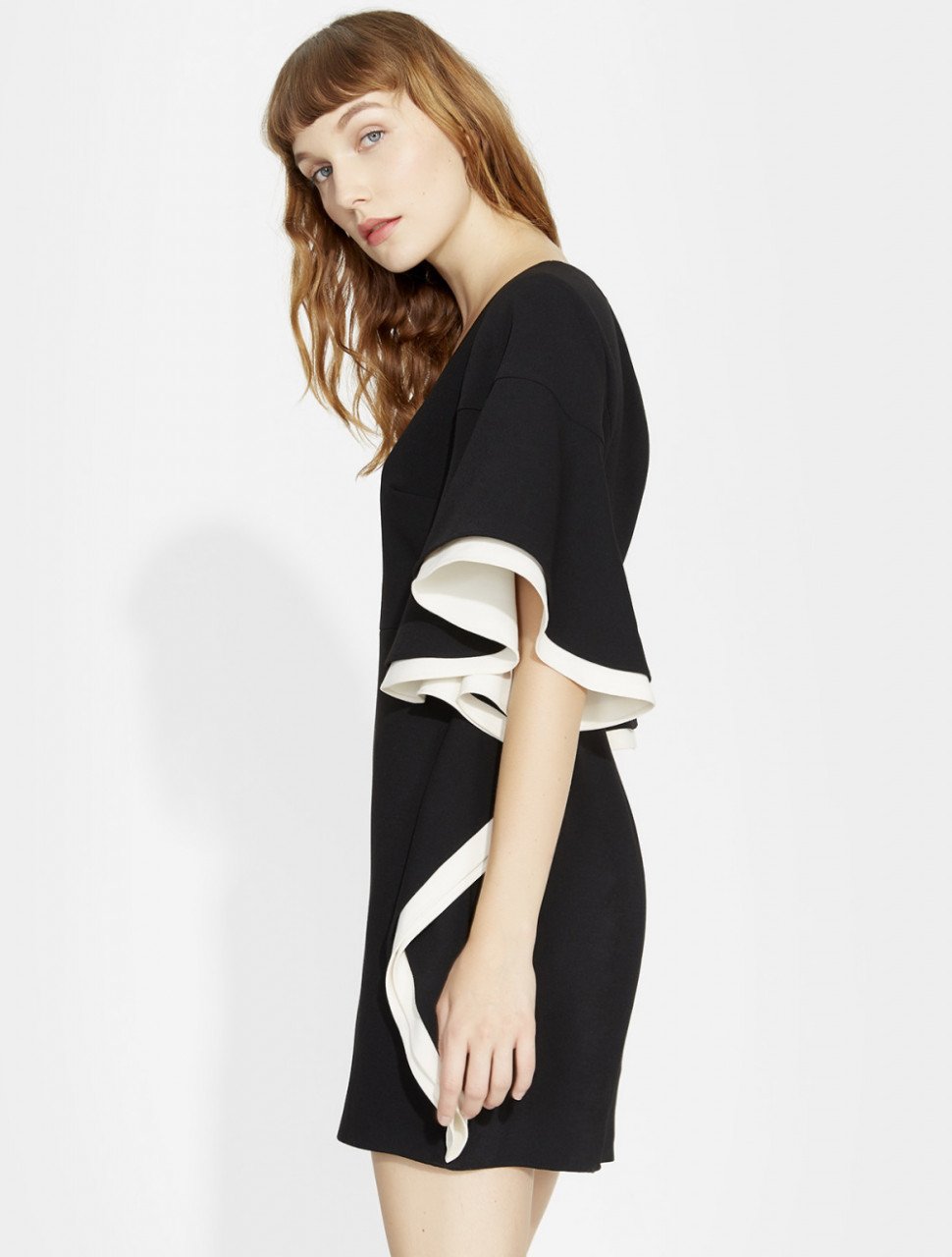 VESTIDO CREPE MANGA VOLANTE MULTICOLOR VESTIDO CREPE MANGA VOLANTE MULTICOLOR