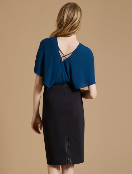 SLIM PENCIL SKIRT WITH ZIPPER DETAIL