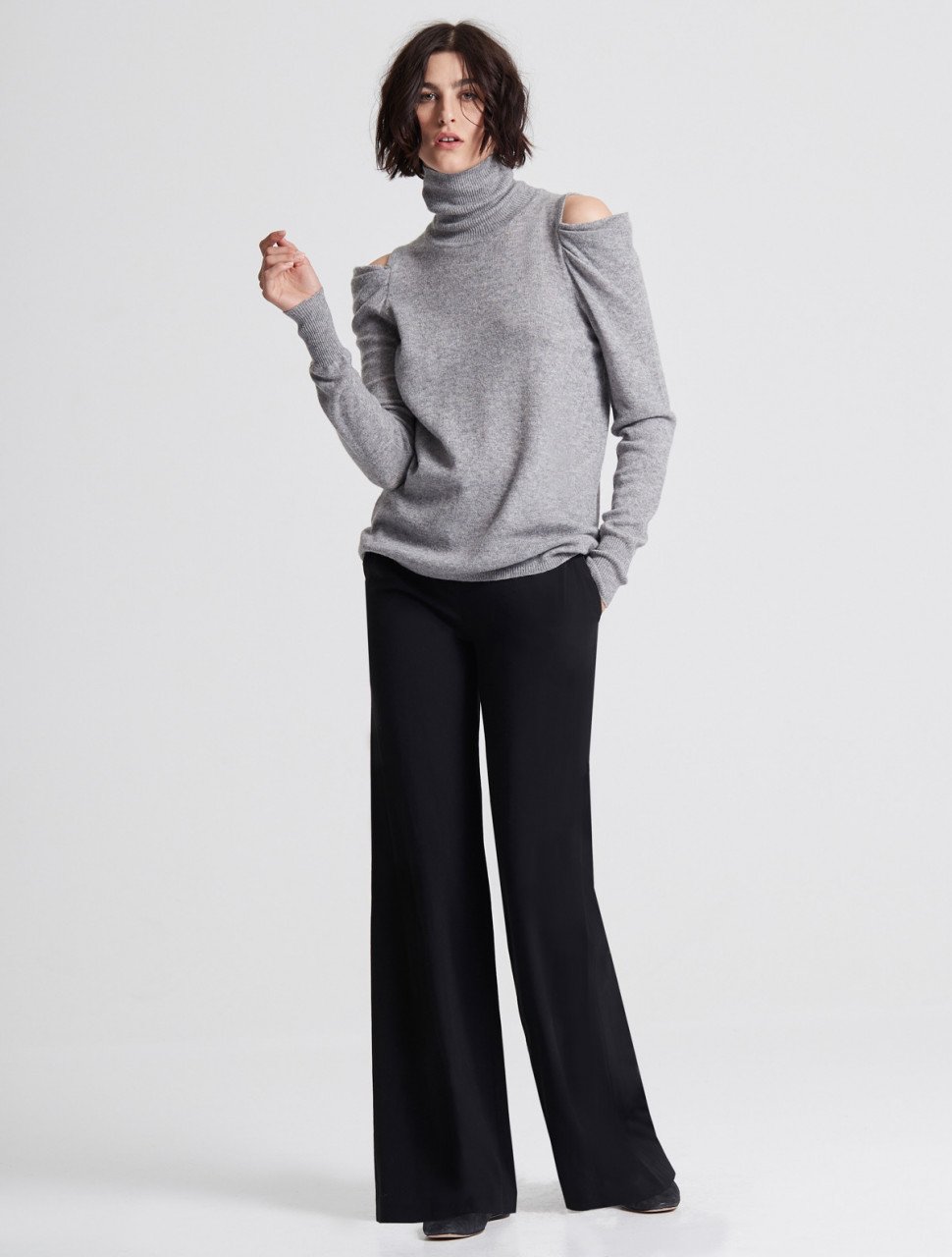 DRAPE COLD SHOULDER LONG SLEEVE TURTLENECK SWEATER DRAPE COLD SHOULDER LONG SLEEVE TURTLENECK SWEATER