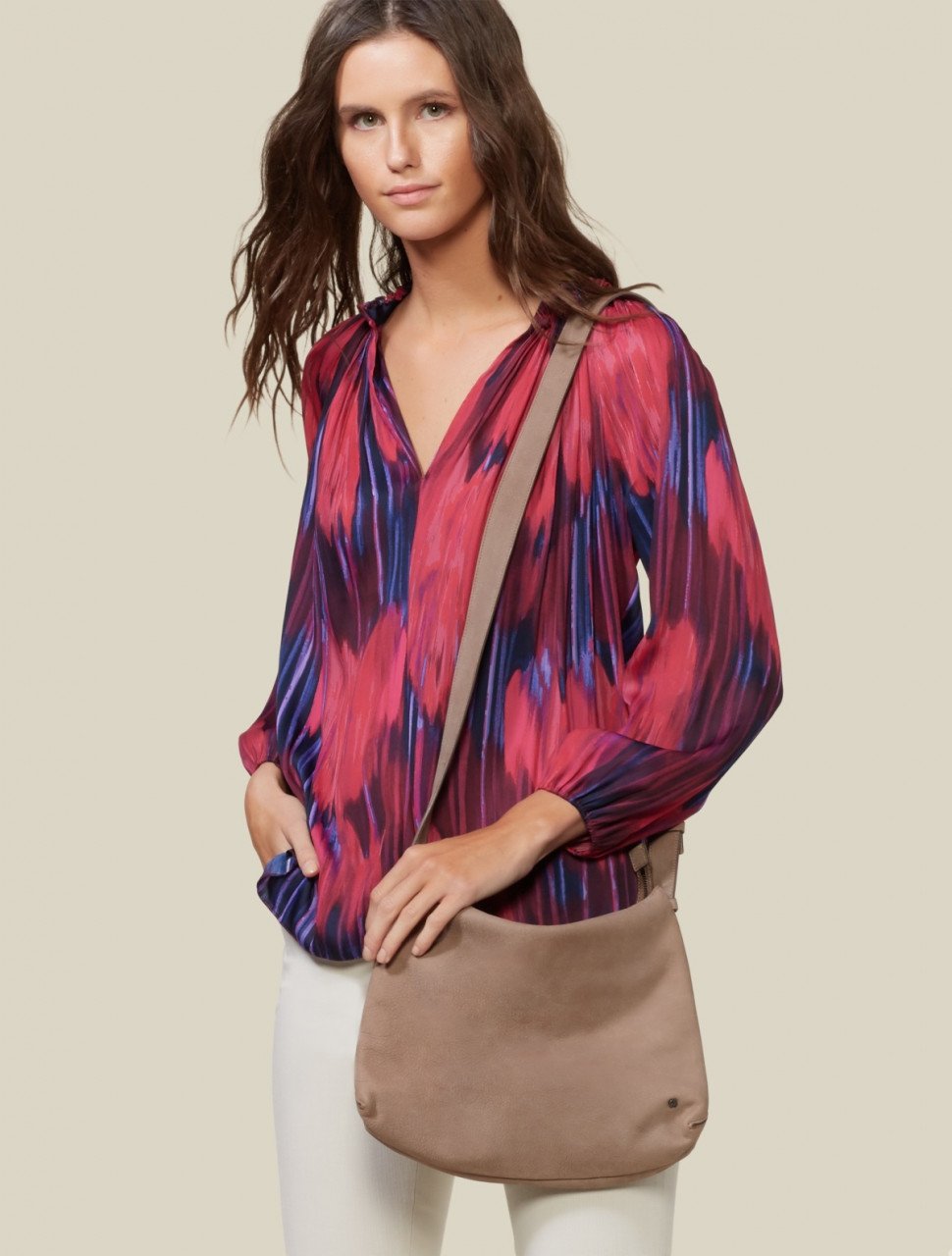 PRINTED LONG SLEEVE RUCHED NECK TOP PRINTED LONG SLEEVE RUCHED NECK TOP
