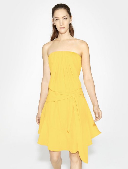 VESTIDO DE MANGA CORTA STRAPLESS