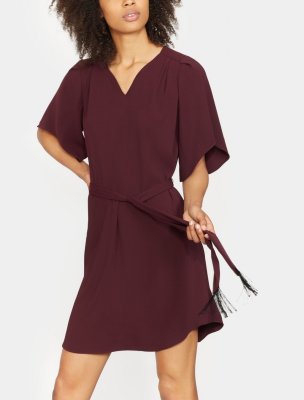VESTIDO CREPE ESCOTE EN V VESTIDO CREPE ESCOTE EN V