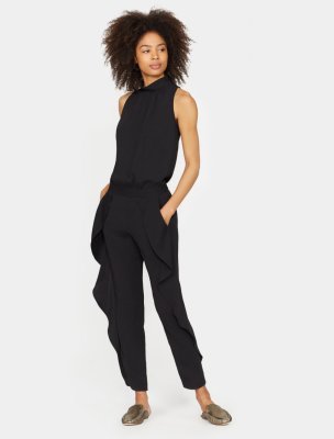 JUMPSUIT DE VOLANTES CON CUELLO MEDIO JUMPSUIT DE VOLANTES CON CUELLO MEDIO