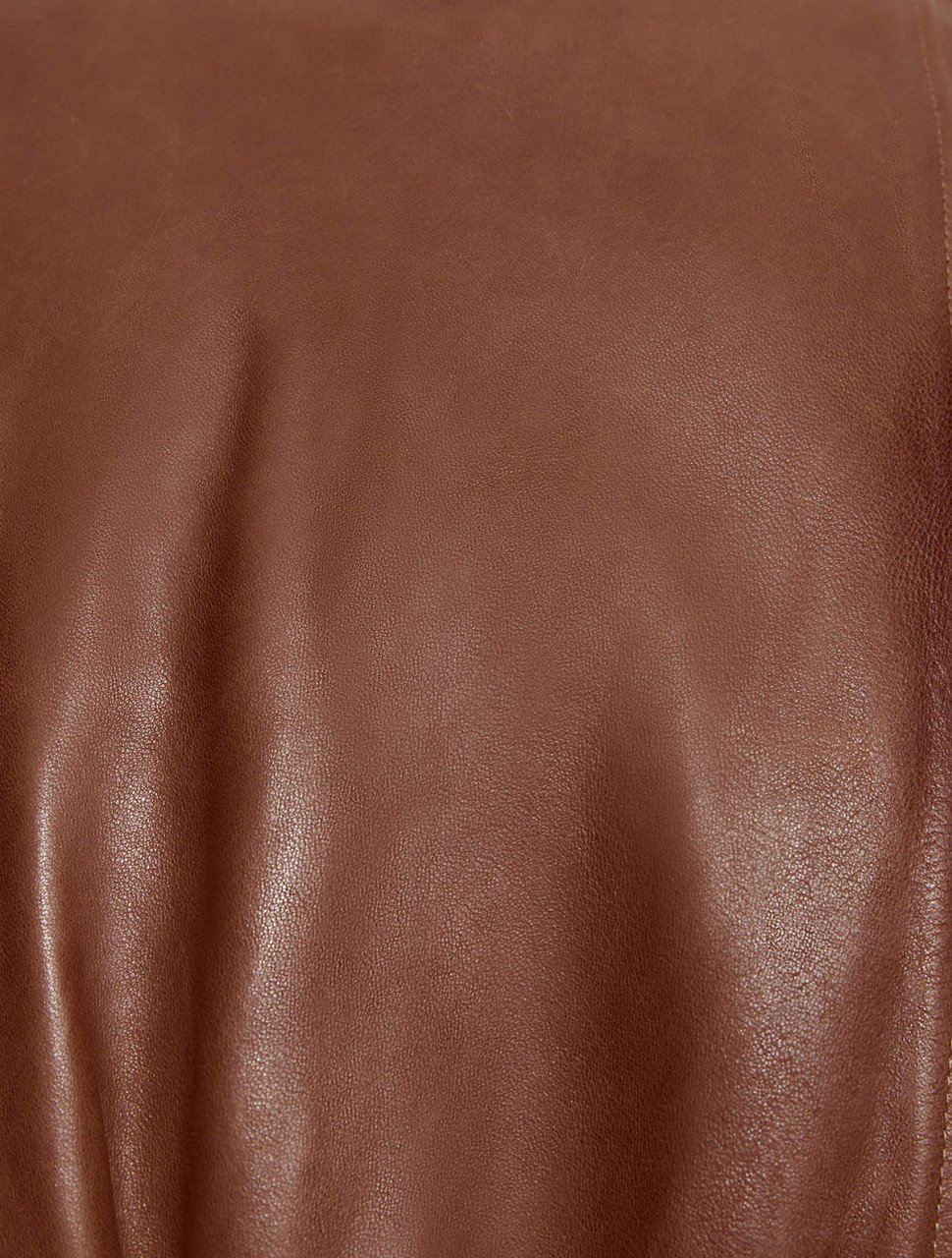CHAQUETA BOMBARDERA DE CUERO CHAQUETA BOMBARDERA DE CUERO
