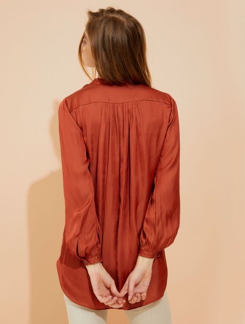 BLOUSON SLEEVE MEMORY SATIN TOP