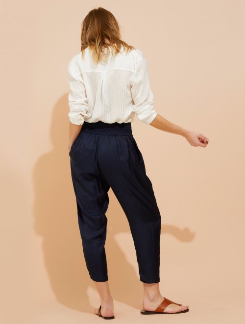 FLOWY MEMORY SATIN PANTS