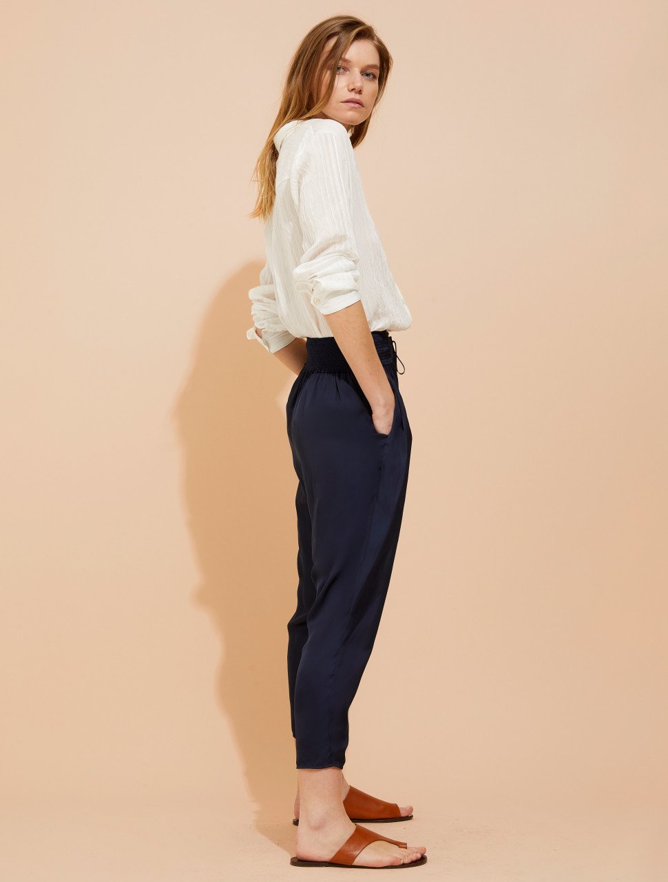 FLOWY MEMORY SATIN PANTS FLOWY MEMORY SATIN PANTS