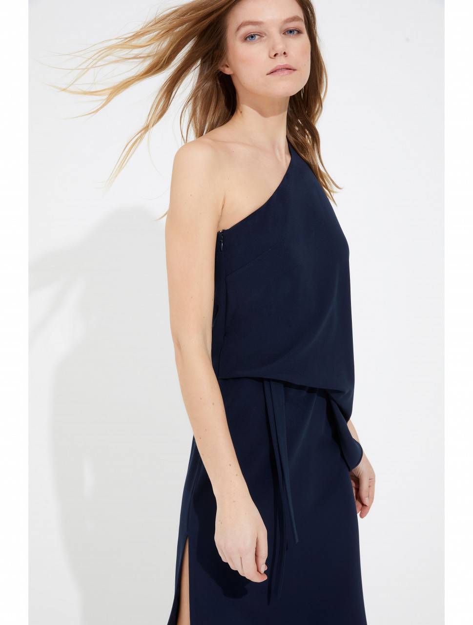 DRAPED ONE SHOULDER CREPE DRESS DRAPED ONE SHOULDER CREPE DRESS