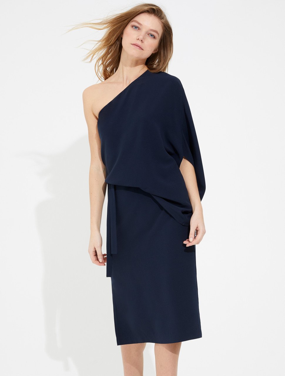 DRAPED ONE SHOULDER CREPE DRESS DRAPED ONE SHOULDER CREPE DRESS