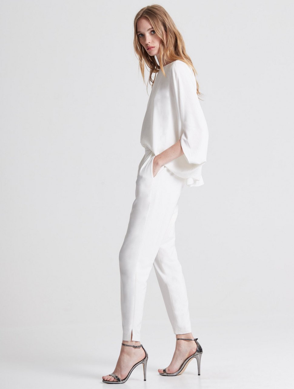 DRAPED SLEEVE TAPERED LEG CREPE JUMPSUIT DRAPED SLEEVE TAPERED LEG CREPE JUMPSUIT
