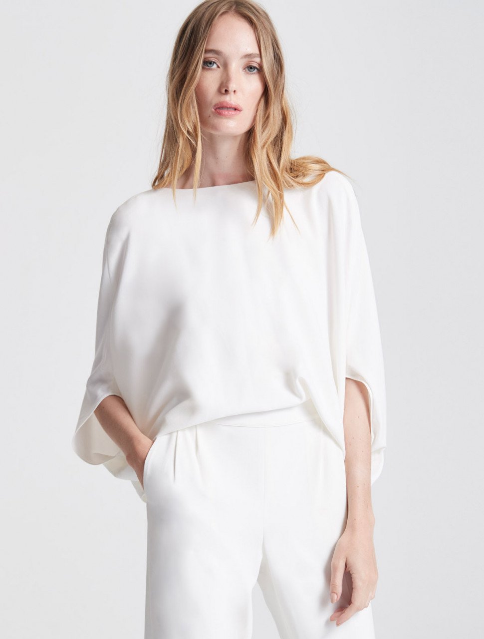 DRAPED SLEEVE TAPERED LEG CREPE JUMPSUIT DRAPED SLEEVE TAPERED LEG CREPE JUMPSUIT