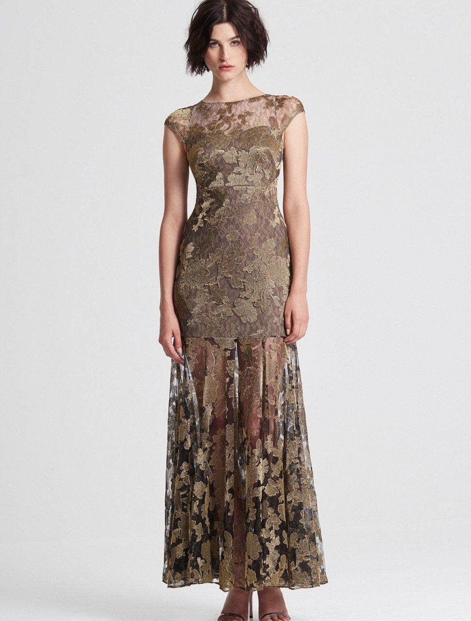 METALLIC EMBROIDERED LACE GOWN METALLIC EMBROIDERED LACE GOWN