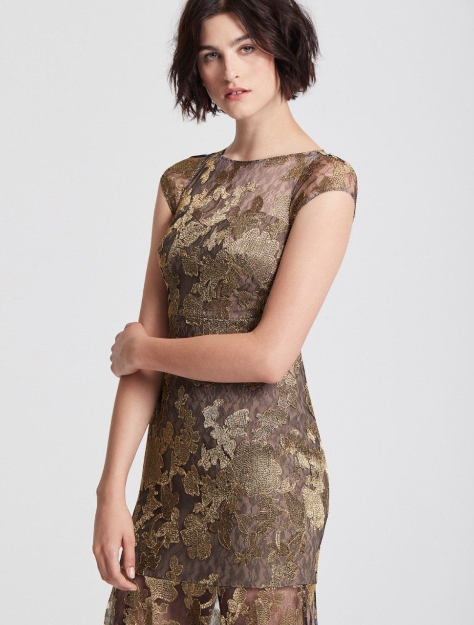 METALLIC EMBROIDERED LACE GOWN METALLIC EMBROIDERED LACE GOWN
