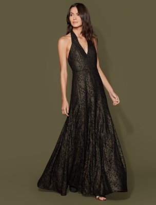 VESTIDO DE ENCAJE METÁLICO CON ABERTURA EN EL CUELLO VESTIDO DE ENCAJE METÁLICO CON ABERTURA EN EL CUELLO