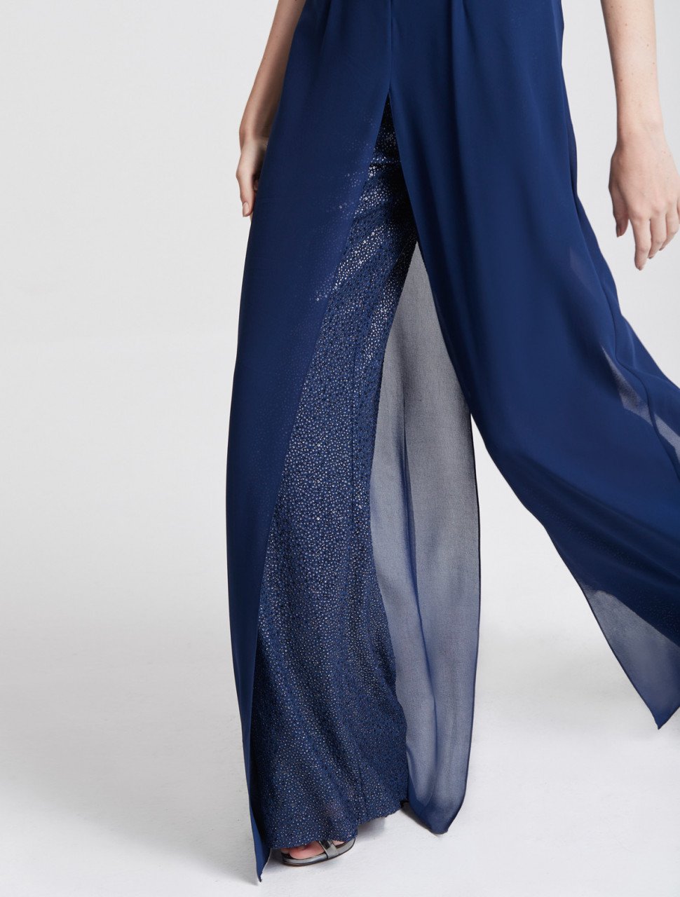 GEORGETTE OVERLAY SEQUINED JUMPSUIT GEORGETTE OVERLAY SEQUINED JUMPSUIT