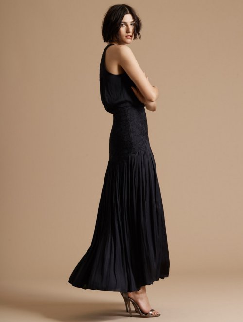 METALLIC MEMORY GEORGETTE FLORAL APPLIQUE GOWN