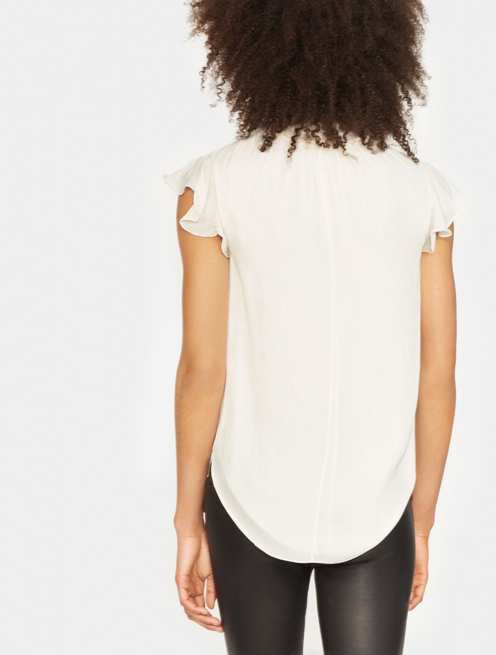 TOP CUELLO ALTO CORRUGADO MANGA ALETEO TOP CUELLO ALTO CORRUGADO MANGA ALETEO