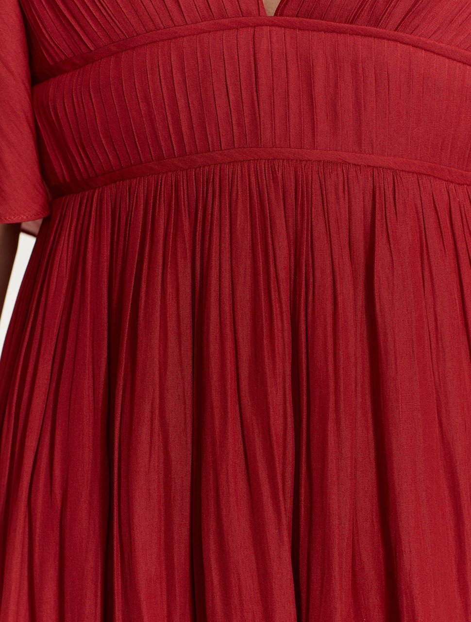 FLOWY CAPE SLEEVE V NECK PLEATED DRESS FLOWY CAPE SLEEVE V NECK PLEATED DRESS