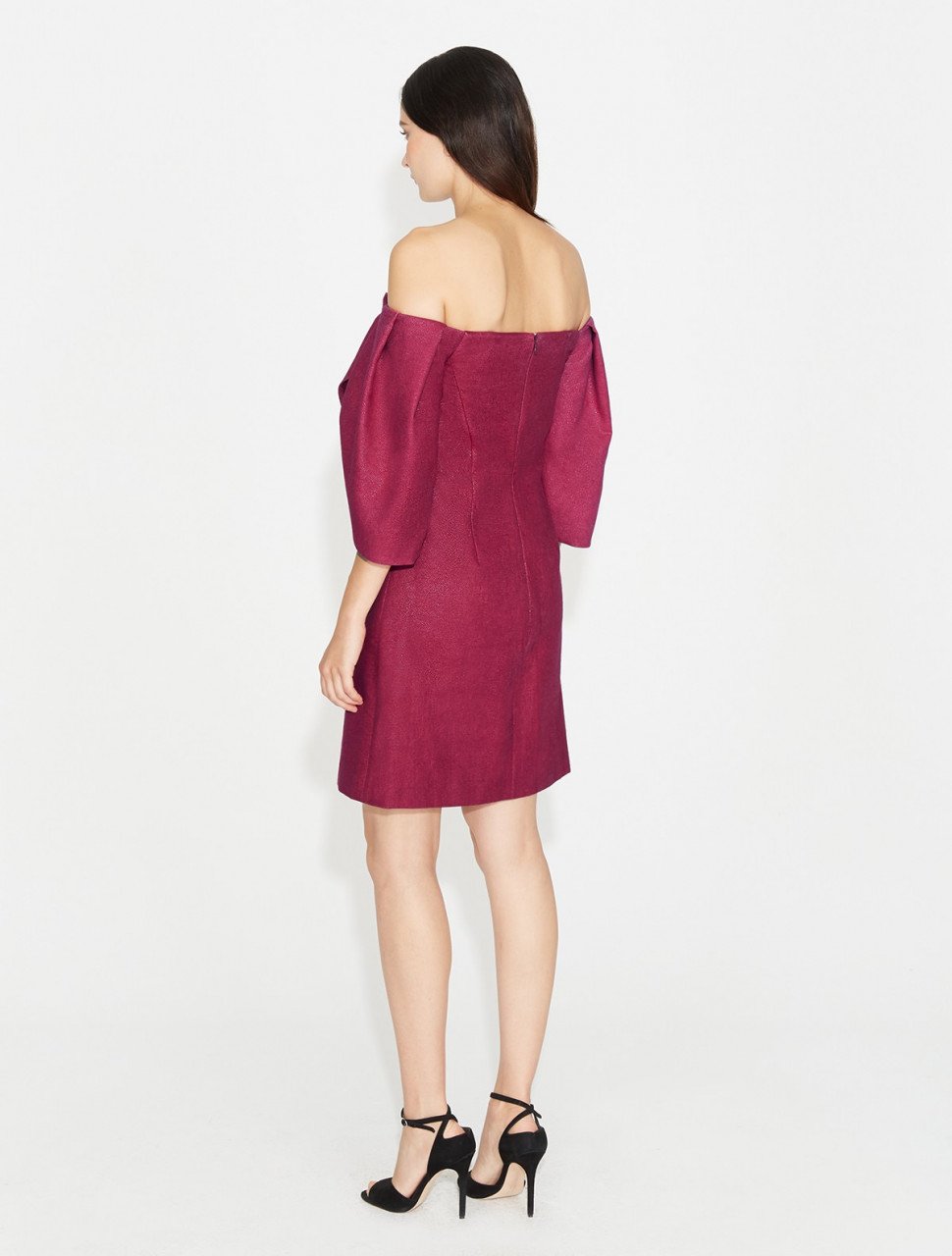 VESTIDO JACQUARD METÁLICO ESTRAPLE VESTIDO JACQUARD METÁLICO ESTRAPLE