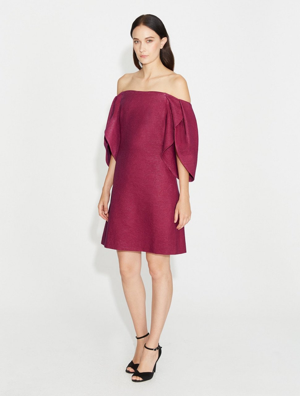 VESTIDO JACQUARD METÁLICO ESTRAPLE VESTIDO JACQUARD METÁLICO ESTRAPLE
