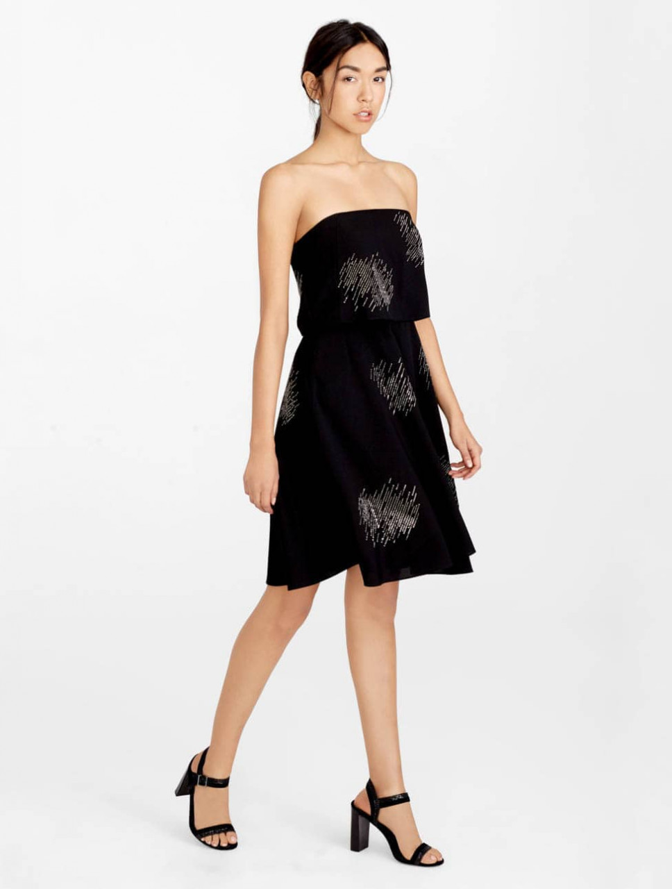 VESTIDO CREPE ESTRAPLE VESTIDO CREPE ESTRAPLE