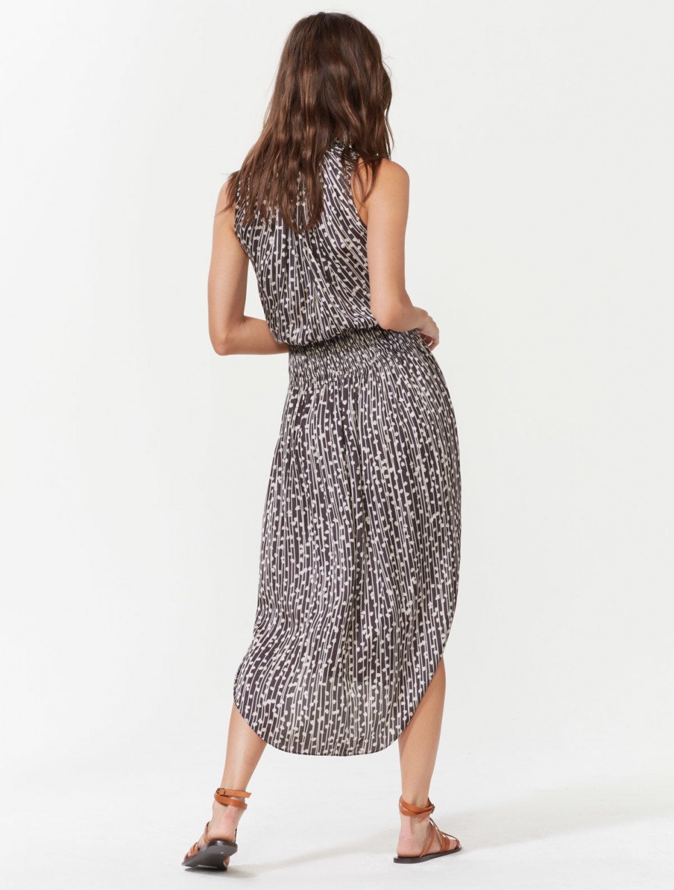 SLEEVELESS SMOCKED WAIST MIDI DRESS SLEEVELESS SMOCKED WAIST MIDI DRESS
