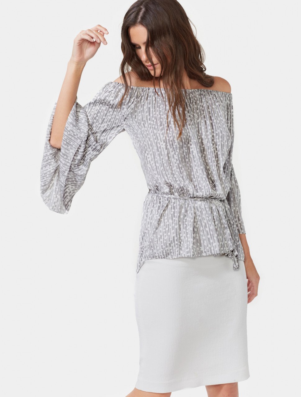 FLOWY SLEEVE TOP WITH SASH FLOWY SLEEVE TOP WITH SASH