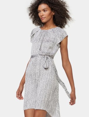 CAP SLEEVE DRESS WITH SASH CAP SLEEVE DRESS WITH SASH