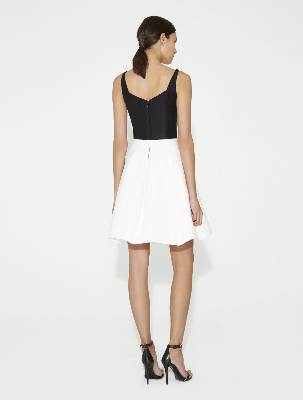 VESTIDO COLORBLOCKED FAILLE CON CORTE AL CUELLO VESTIDO COLORBLOCKED FAILLE CON CORTE AL CUELLO