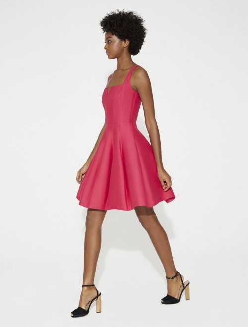 VESTIDO DE SEDA FAILLE CON CORTE AL CUELLO