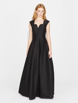 VESTIDO DE CUELLO GEOMÉTRICO CON FAILLE DE SEDA VESTIDO DE CUELLO GEOMÉTRICO CON FAILLE DE SEDA