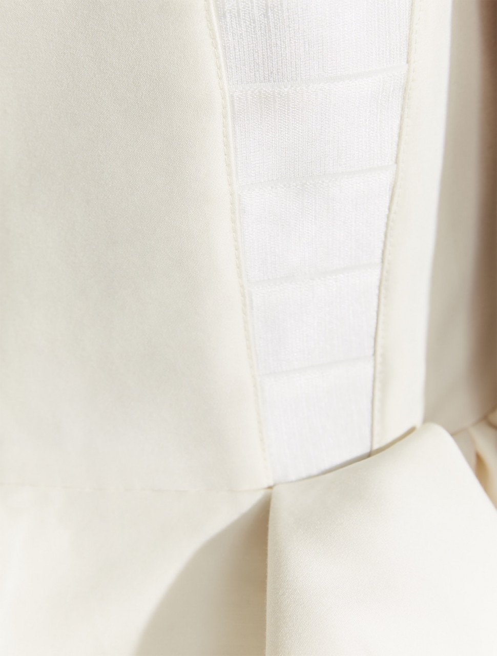 VESTIDO DE SEDA FAILLE CON DETALLE PEPLUM VESTIDO DE SEDA FAILLE CON DETALLE PEPLUM
