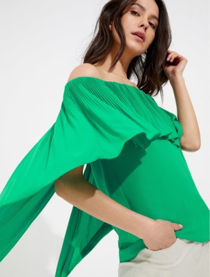 OFF SHOULDER PLEATED SILKY GEORGETTE TOP OFF SHOULDER PLEATED SILKY GEORGETTE TOP