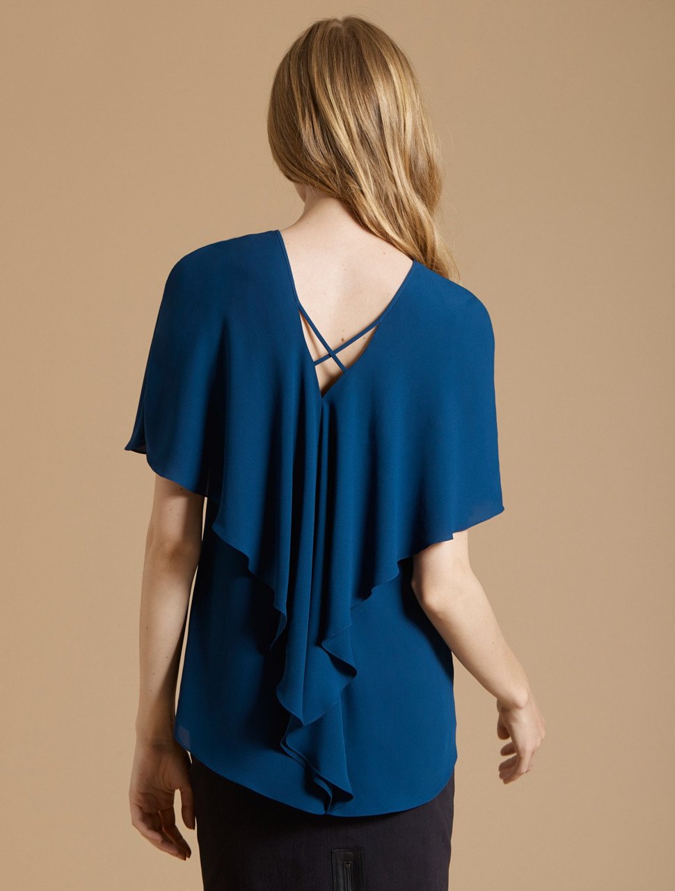 CAPE SLEEVE DRAPE BACK TOP CAPE SLEEVE DRAPE BACK TOP