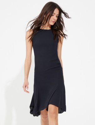 RUCHED BACK ZIPPER DETAIL FLOWY DRESS RUCHED BACK ZIPPER DETAIL FLOWY DRESS