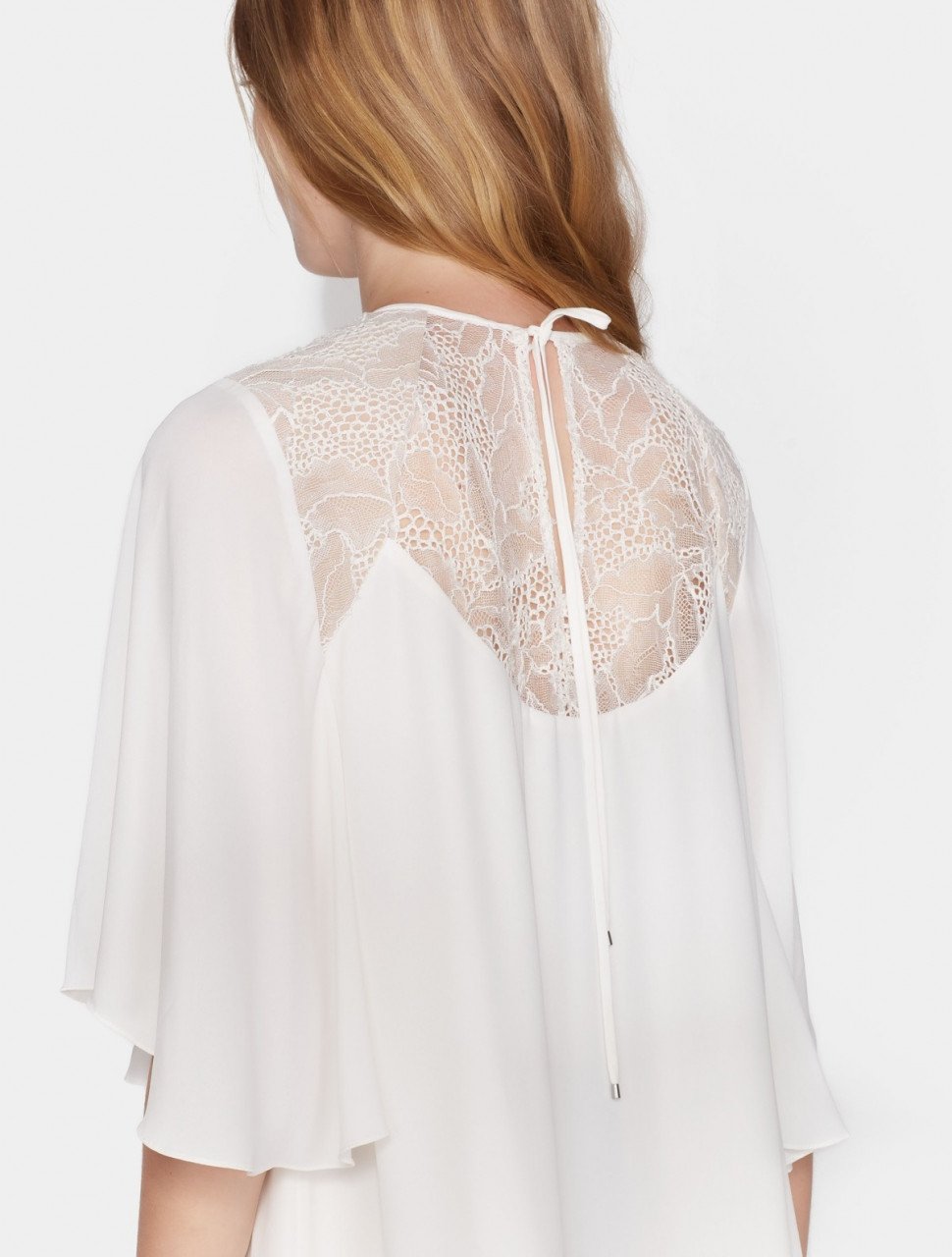 FLOWY SHORT SLEEVE DRESS WITH LACE FLOWY SHORT SLEEVE DRESS WITH LACE